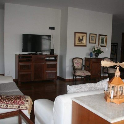 Apartamentos com 264m², 4 quartos, 2 suítes, 2 garagens, no bairro Agronômica em Florianópolis