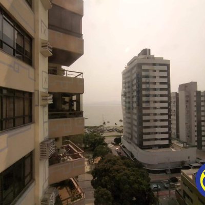 Apartamentos com 264m², 4 quartos, 2 suítes, 2 garagens, no bairro Agronômica em Florianópolis
