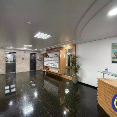 Sala com 69m², no bairro Centro em Florianópolis