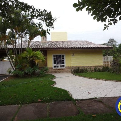 Casa Residencial com 151m², 3 quartos, 3 suítes, 1 garagem, no bairro Jurerê Internacional em Florianópolis