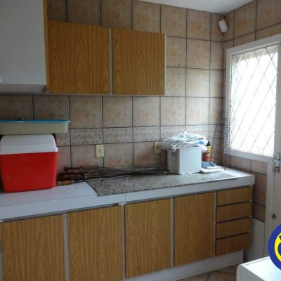 Casa Residencial com 151m², 3 quartos, 3 suítes, 1 garagem, no bairro Jurerê Internacional em Florianópolis