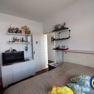 Casa Residencial com 330m², 5 quartos, 2 garagens, no bairro Balneário em Florianópolis