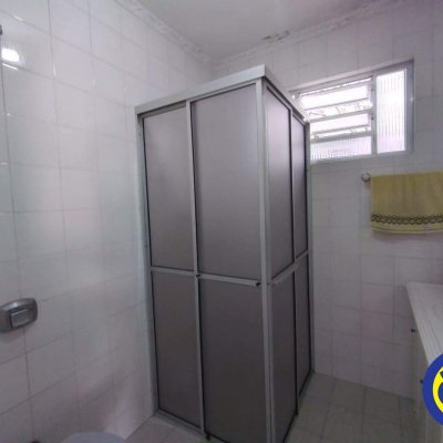 Casa Residencial com 330m², 5 quartos, 2 garagens, no bairro Balneário em Florianópolis