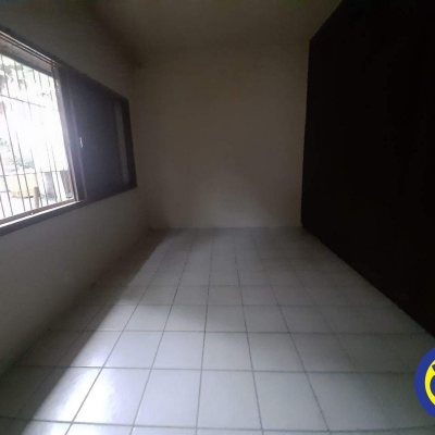 Casa Residencial com 185m², 4 quartos, 2 garagens, no bairro Agronômica em Florianópolis