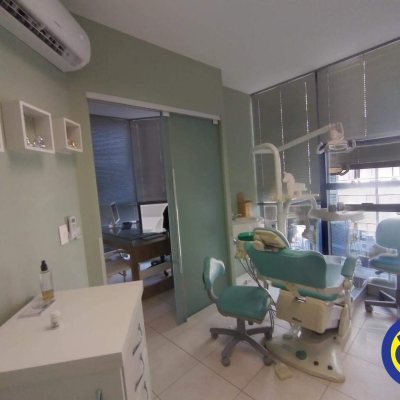 Sala com 54m², 1 garagem, no bairro Centro em Florianópolis