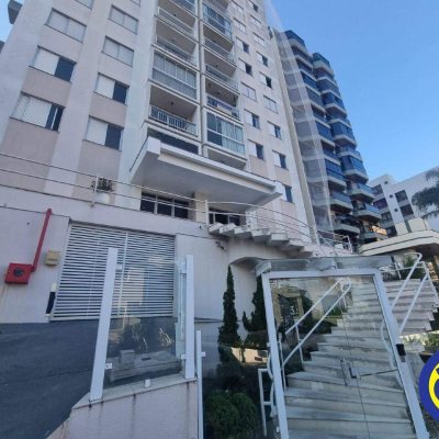 Apartamentos com 64m², 2 quartos, 1 garagem, no bairro Centro em Florianópolis