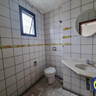 Sala com 42m², 1 garagem, no bairro Centro em Florianópolis