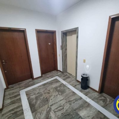 Sala com 42m², 1 garagem, no bairro Centro em Florianópolis