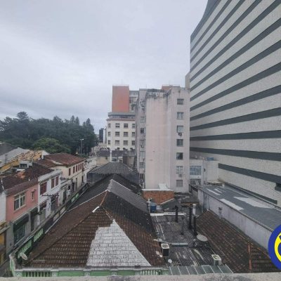 Sala com 42m², 1 garagem, no bairro Centro em Florianópolis