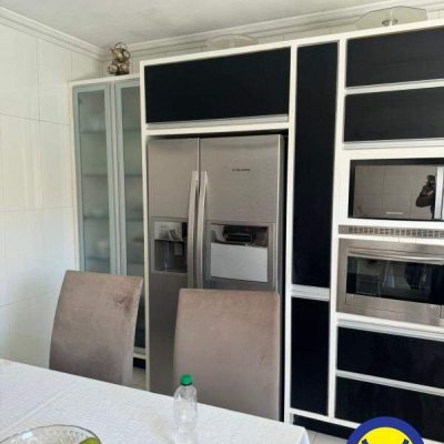 Casa Residencial com 289m², 4 quartos, 3 suítes, 2 garagens, no bairro Jardim Atlântico em Florianópolis