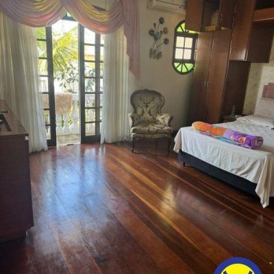 Casa Residencial com 289m², 4 quartos, 3 suítes, 2 garagens, no bairro Jardim Atlântico em Florianópolis