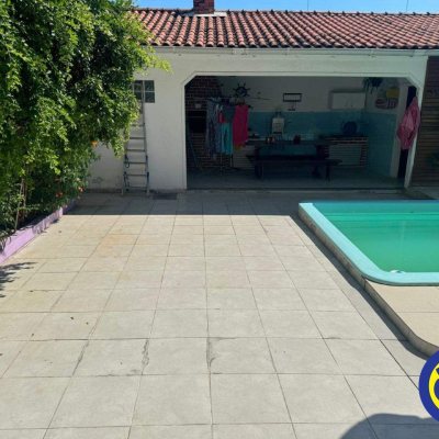 Casa Residencial com 289m², 4 quartos, 3 suítes, 2 garagens, no bairro Jardim Atlântico em Florianópolis