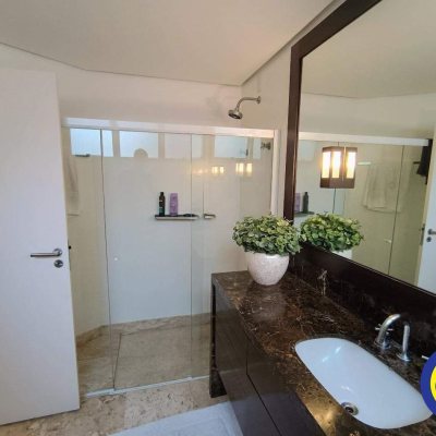 Apartamentos com 250m², 3 quartos, 2 suítes, 2 garagens, no bairro Centro em Florianópolis