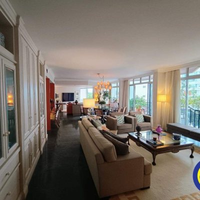 Apartamentos com 250m², 3 quartos, 2 suítes, 2 garagens, no bairro Centro em Florianópolis