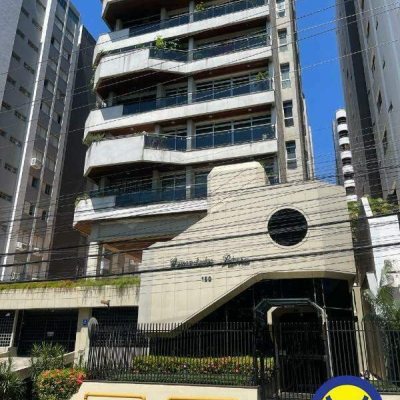 Apartamentos com 250m², 3 quartos, 2 suítes, 2 garagens, no bairro Centro em Florianópolis