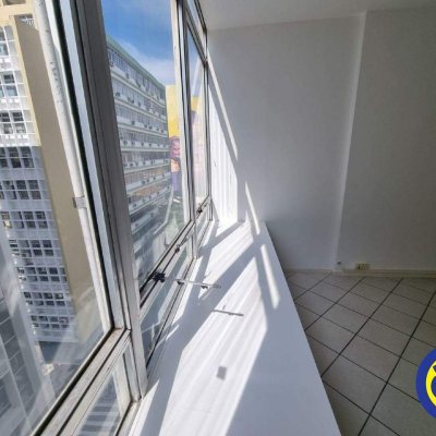 Sala com 27m², no bairro Centro em Florianópolis