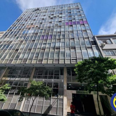 Sala com 27m², no bairro Centro em Florianópolis