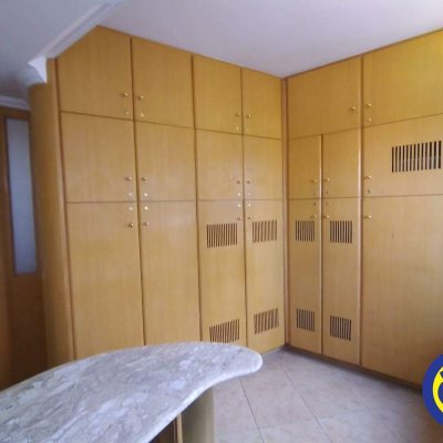 Sala com 58m², 1 garagem, no bairro Centro em Florianópolis