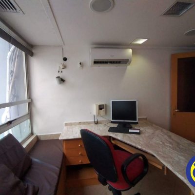 Sala com 58m², 1 garagem, no bairro Centro em Florianópolis