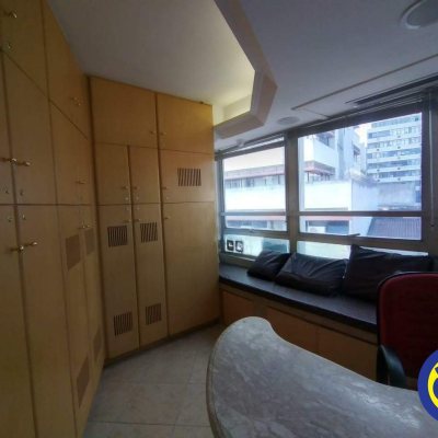 Sala com 58m², 1 garagem, no bairro Centro em Florianópolis
