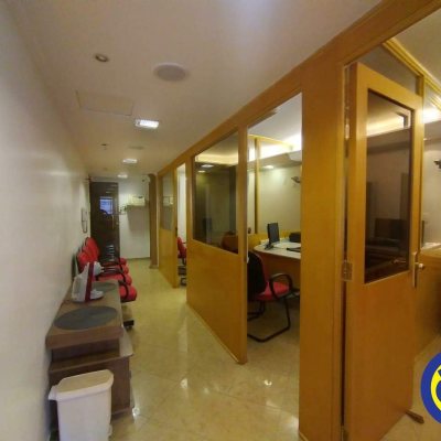 Sala com 58m², 1 garagem, no bairro Centro em Florianópolis