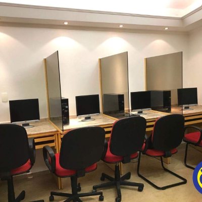 Sala com 58m², 1 garagem, no bairro Centro em Florianópolis