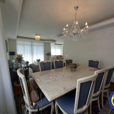 Apartamentos com 178m², 4 quartos, 1 suíte, 2 garagens, no bairro Agronômica em Florianópolis