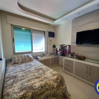 Apartamentos com 178m², 4 quartos, 1 suíte, 2 garagens, no bairro Agronômica em Florianópolis