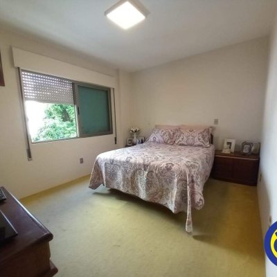 Apartamentos com 178m², 4 quartos, 1 suíte, 2 garagens, no bairro Agronômica em Florianópolis