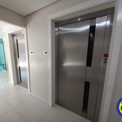 Apartamentos com 178m², 4 quartos, 1 suíte, 2 garagens, no bairro Agronômica em Florianópolis