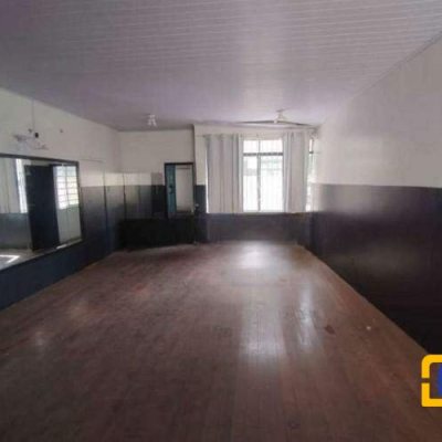 Casa Comercial com 582m², no bairro Centro em Florianópolis