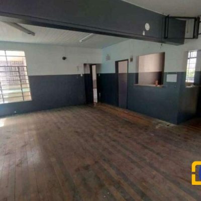 Casa Comercial com 582m², no bairro Centro em Florianópolis