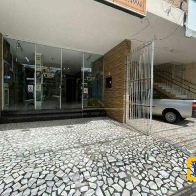 Casa Comercial com 582m², no bairro Centro em Florianópolis