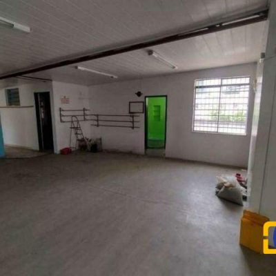Casa Comercial com 582m², no bairro Centro em Florianópolis