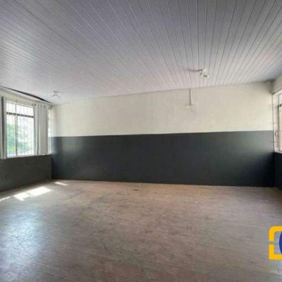 Casa Comercial com 582m², no bairro Centro em Florianópolis