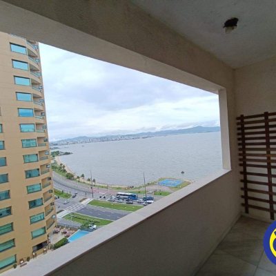 Cobertura com 320m², 4 quartos, 4 suítes, 4 garagens, no bairro Centro em Florianópolis