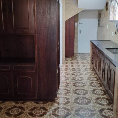 Cobertura com 320m², 4 quartos, 4 suítes, 4 garagens, no bairro Centro em Florianópolis