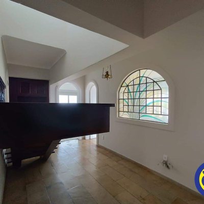 Cobertura com 320m², 4 quartos, 4 suítes, 4 garagens, no bairro Centro em Florianópolis