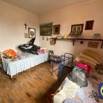 Casa Residencial com 178m², 3 quartos, 1 suíte, 2 garagens, no bairro Agronômica em Florianópolis