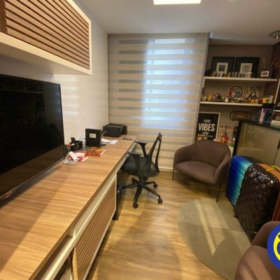 Apartamentos com 290m², 4 quartos, 3 suítes, 2 garagens, no bairro Beira Mar em Florianópolis