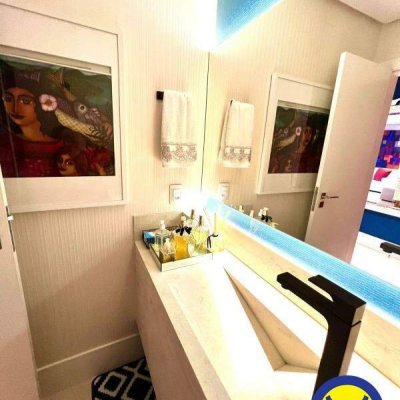 Apartamentos com 290m², 4 quartos, 3 suítes, 2 garagens, no bairro Beira Mar em Florianópolis