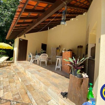 Casa Residencial com 163m², 3 quartos, 1 suíte, 1 garagem, no bairro Agronômica em Florianópolis