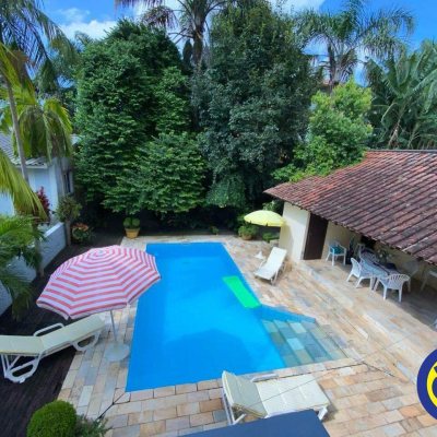 Casa Residencial com 163m², 3 quartos, 1 suíte, 1 garagem, no bairro Agronômica em Florianópolis