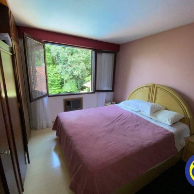 Casa Residencial com 163m², 3 quartos, 1 suíte, 1 garagem, no bairro Agronômica em Florianópolis