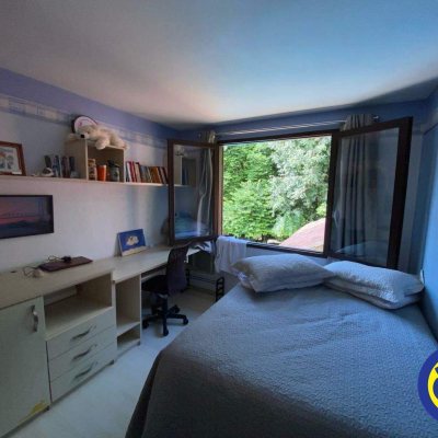 Casa Residencial com 163m², 3 quartos, 1 suíte, 1 garagem, no bairro Agronômica em Florianópolis