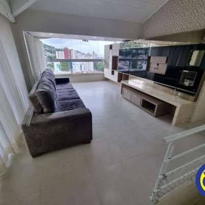 Cobertura com 162m², 3 quartos, 1 suíte, 1 garagem, no bairro Centro em Florianópolis