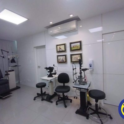 Sala com 53m², 1 garagem, no bairro Agronômica em Florianópolis