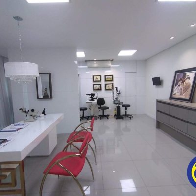 Sala com 53m², 1 garagem, no bairro Agronômica em Florianópolis