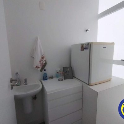 Sala com 53m², 1 garagem, no bairro Agronômica em Florianópolis