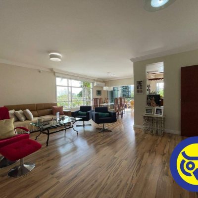 Apartamentos com 209m², 3 quartos, 1 suíte, 2 garagens, no bairro Itacorubi em Florianópolis